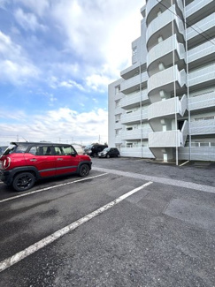 敷地内駐車場になります。