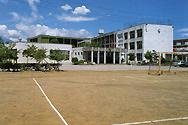  中央市立三村小学校