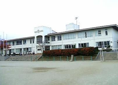 南アルプス市立八田小学校