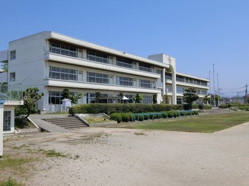 竜王西小学校