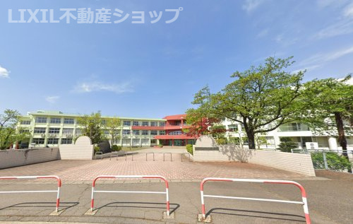 新井中央小学校
