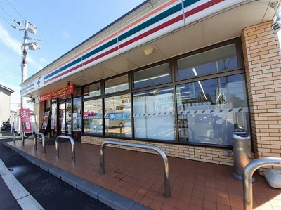 セブンイレブンまで130m