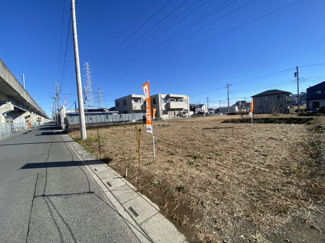 周囲に大きな建物もなく、閑静な住宅地にございます。