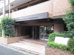 マンションエントランス