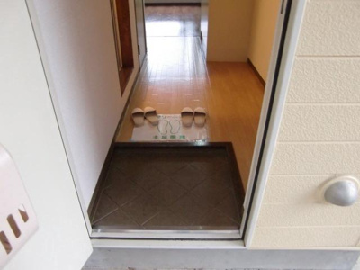 毎日通る玄関はこちらです