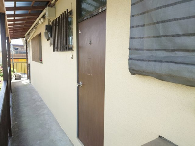 落ち着いた玄関です