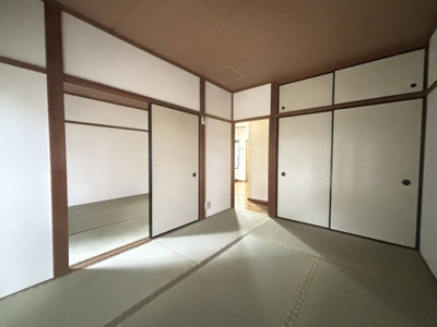 ゆったりとくつろげる和室です