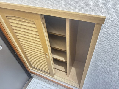 毎日通る玄関はこちらです