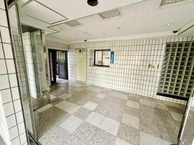 機械式と平面駐車場が御座います♪