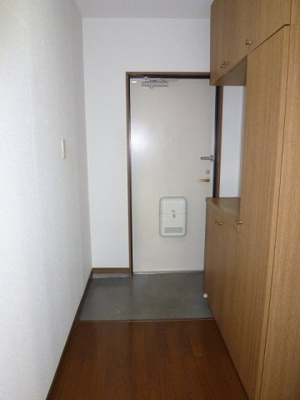 シンプルで使いやすい玄関です