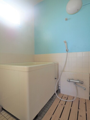 ゆったり過ごせるお風呂です