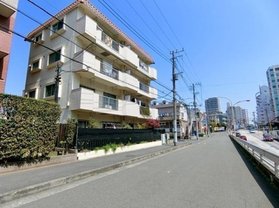 現地前面道路からの写真です。