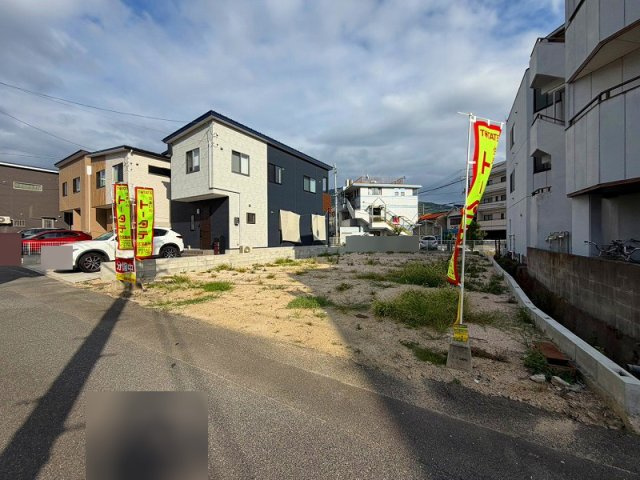 建物プラン例
参考建物価格：1500万円(付帯・諸経費除く)
建物床面積：約28.55坪