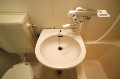 明るい洗面所です