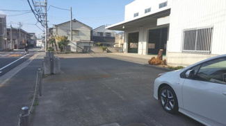 【駐車場】