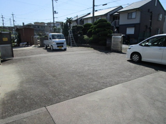 【駐車場】