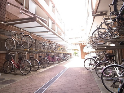 専用自転車駐輪場。