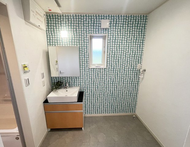 スマートなデザインのトイレは、見た目にも広さとゆとりを感じることができます。