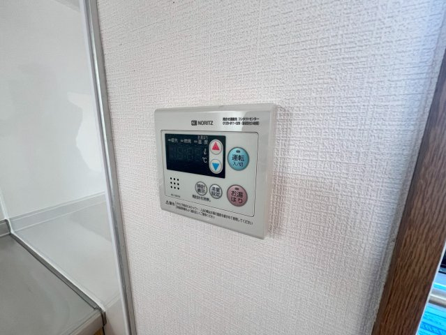 ※原状回復中のため、同タイプの室内写真になります。