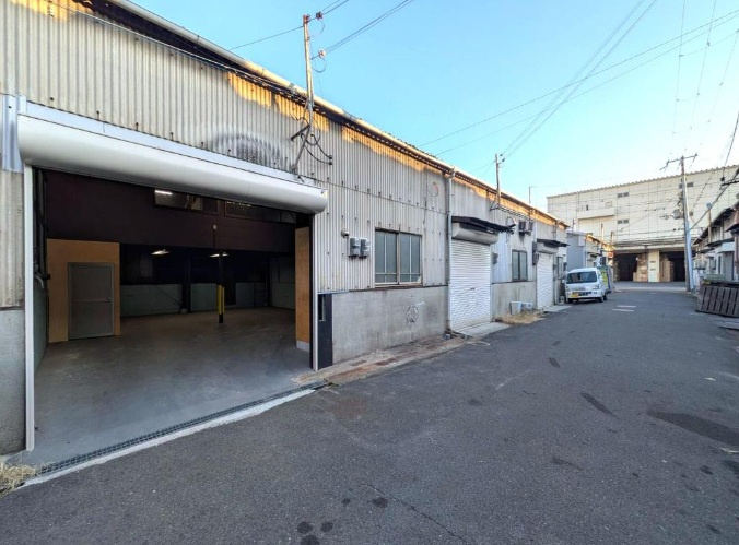東大阪市柏田西２丁目の倉庫の画像