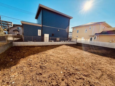 日当たりの良い土地に新しい可能性を見つけてみてはいかがでしょうか。広々としたスペースで自由な設計が可能です。周囲の環境も整っており理想の住まいを実現できます。