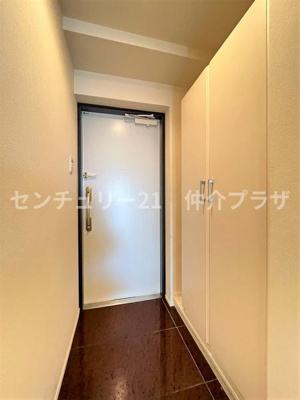 落ち着いた雰囲気の玄関です。