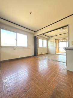 光と風がはいりこむ贅沢なゆとり空間。