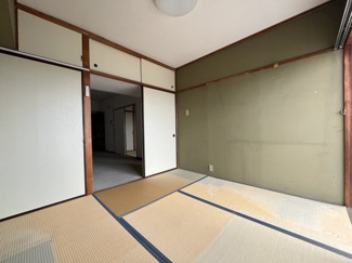 柔らかい畳の敷かれた和室はゆったりお昼寝スペースに便利です♪