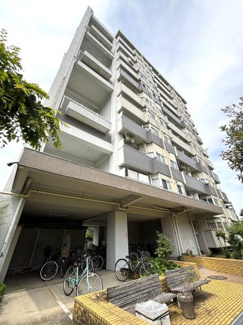 ～日当たり良好・穏やかな暮らしを～
周辺施設充実！お買い物にも便利な立地です♪