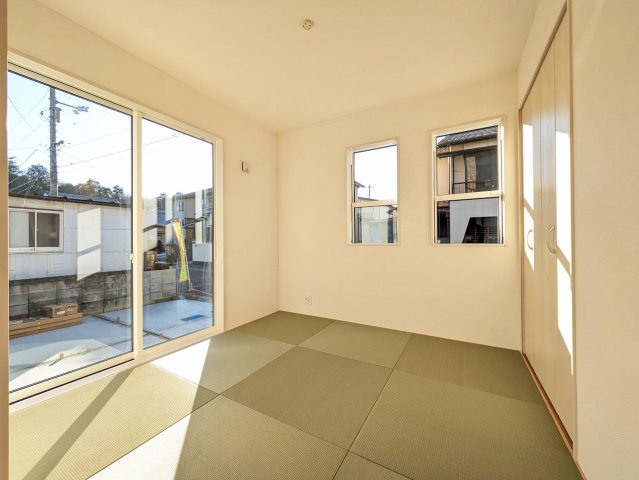 和室は日常ではお子様の寝かしつけに。客間としても利用でき、活用の幅が広がります。