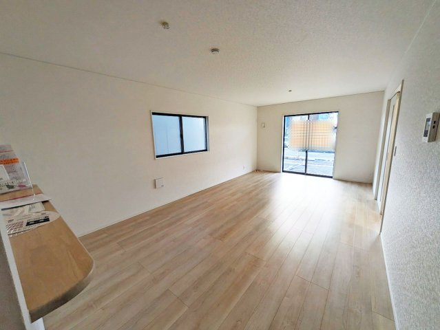 家族の笑い声が聞こえてきそうな大空間♪大きめのLDKはそれだけで心が和み寛げます