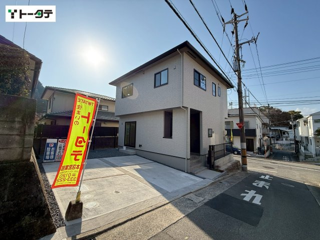 トータテハウジング施工の安心の品質！主寝室にはWICがあり、季節の衣類もまとめて管理可能ですね！