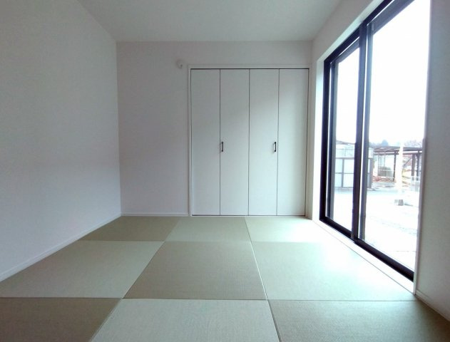 和室は日常ではお子様の寝かしつけに。客間としても利用でき、活用の幅が広がります。
