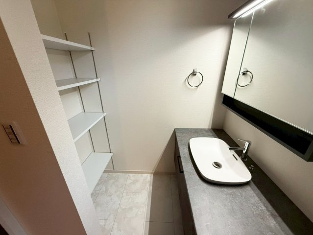 広々としているので身だしなみチェックにも最適です