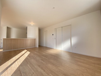 毎日の食事づくりがもっと楽しく快適になる、キッチンとリビングに一体感を感じる間取りです。