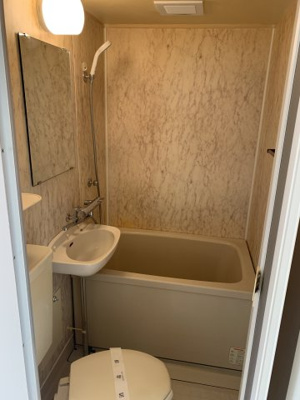 日々の疲れを癒すお風呂付です