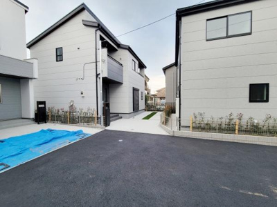 収納に便利なクローゼット付きです