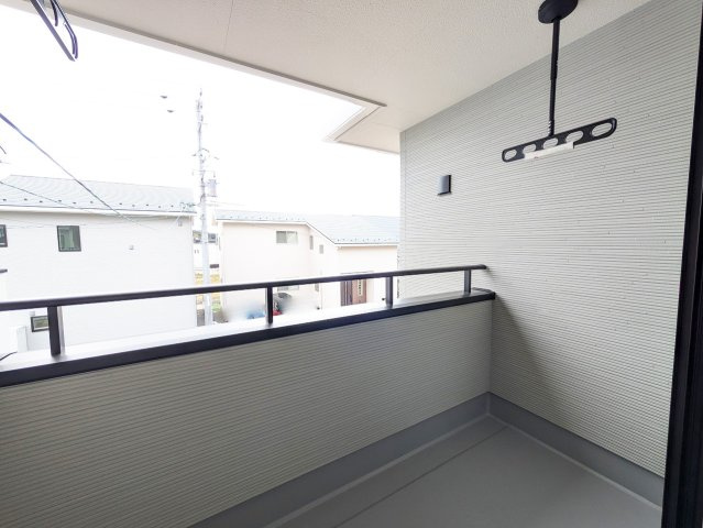 クローゼットがあるため、お部屋にはいっぱいインテリアを置くことが出来ます