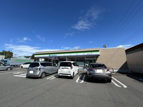 ファミリーマート 伊那西春近店