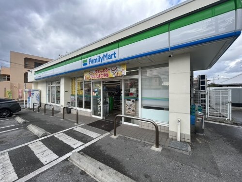 沖縄ファミリーマート 球陽高校前店