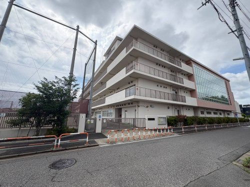 足立区立鹿浜菜の花中学校