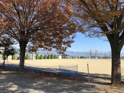 南アルプス市白根中央公園