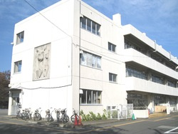 浦安中学校