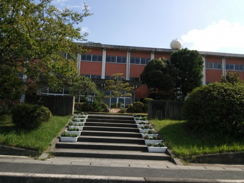 米子市立成実小学校