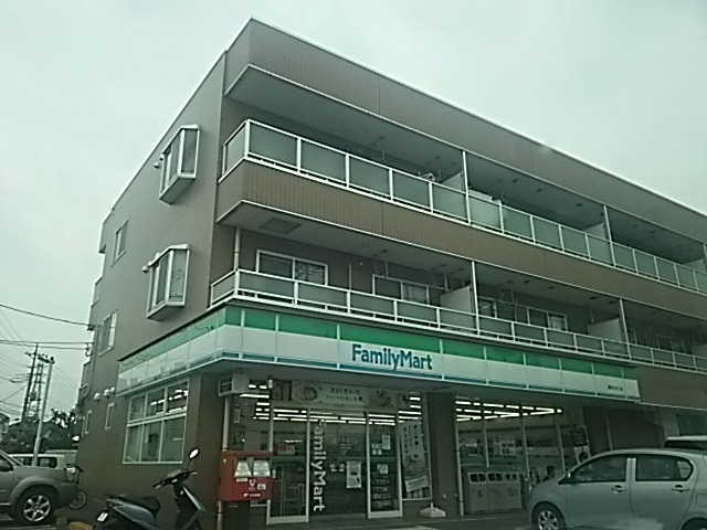 ファミリーマート浦和大谷口店