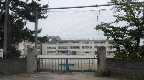 新町小学校