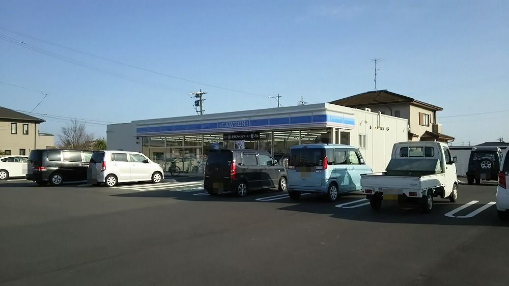ローソン 津河芸東千里店