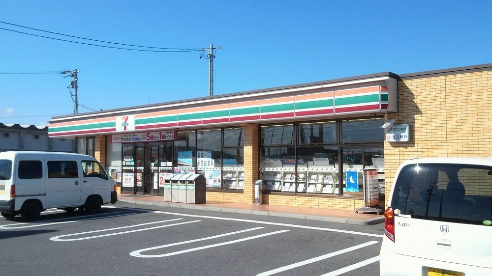 セブン−イレブン津市大里窪田町店