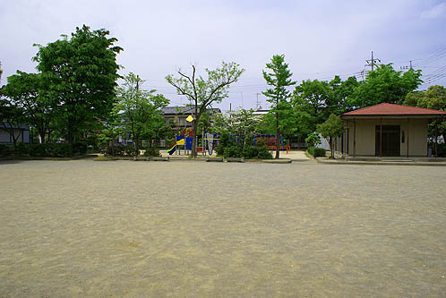 鶴土井公園
