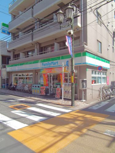 ファミリーマート田中屋西大井店